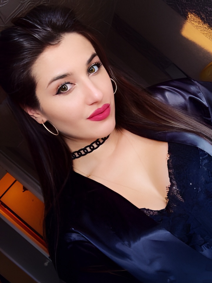 Индивидуалка Алиана, доступна для личного знакомства от 2000 руб