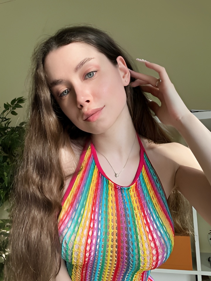 Дарья привлекательная девушка из Архангельска цена от 1500 руб