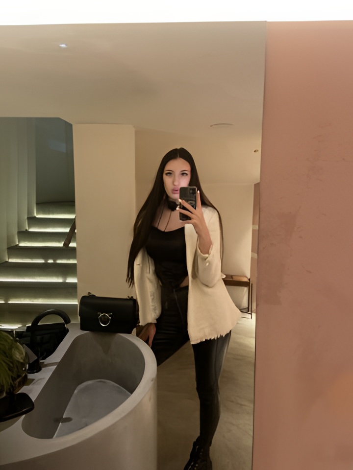 Майя привлекательная девушка из Архангельска цена от 2500 руб