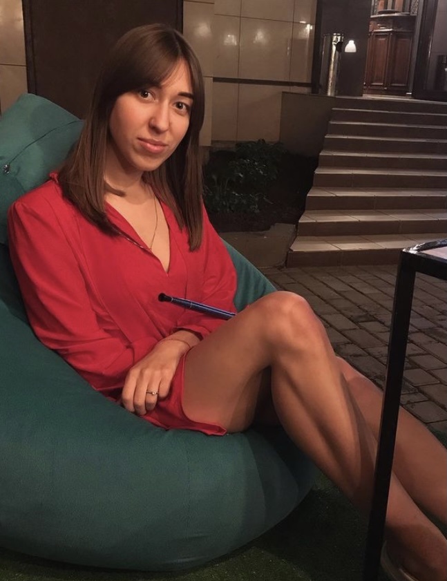 Александра привлекательная девушка из Архангельска цена от 7000 руб